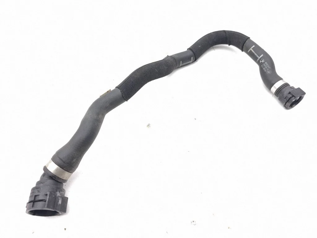 Engine coolant pipe/hose 8849233