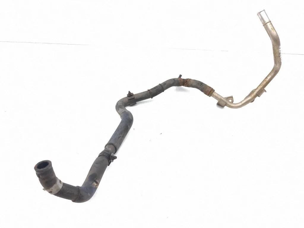Engine coolant pipe/hose