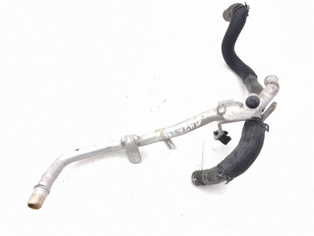 Motora dzesēšanas caurule (-es)/šļūtene (-es) K4D318B402BB