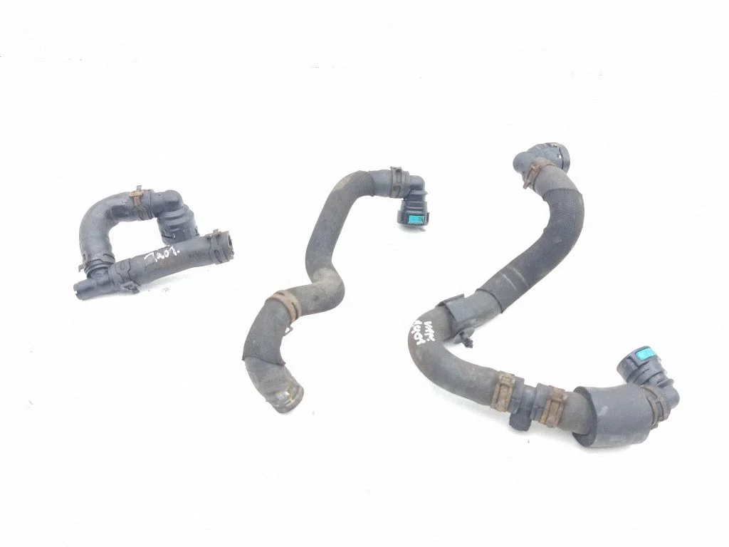 Engine coolant pipe/hose GX7338504AC