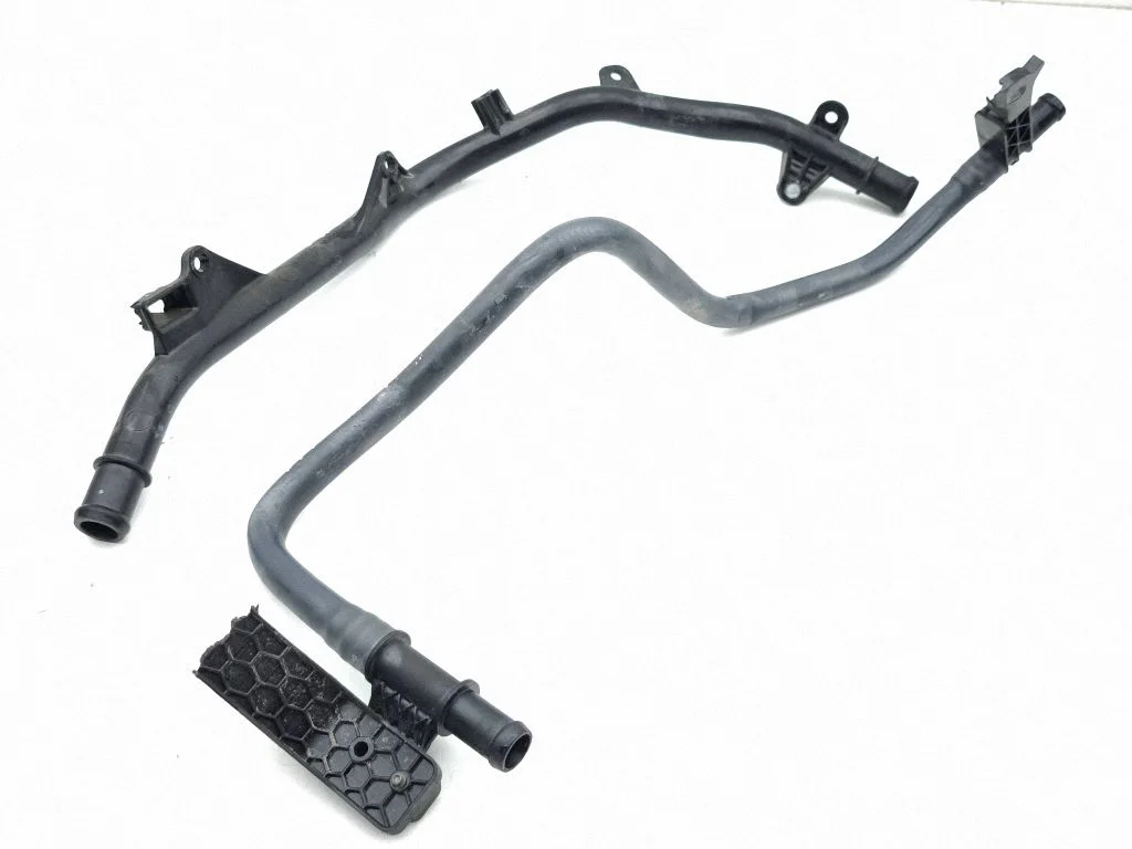 Engine coolant pipe/hose 8B3265235AJ