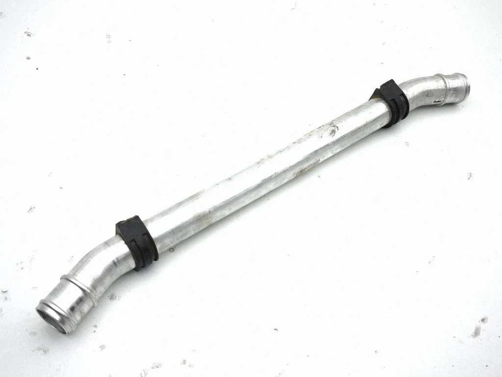 Engine coolant pipe/hose 8B3121070