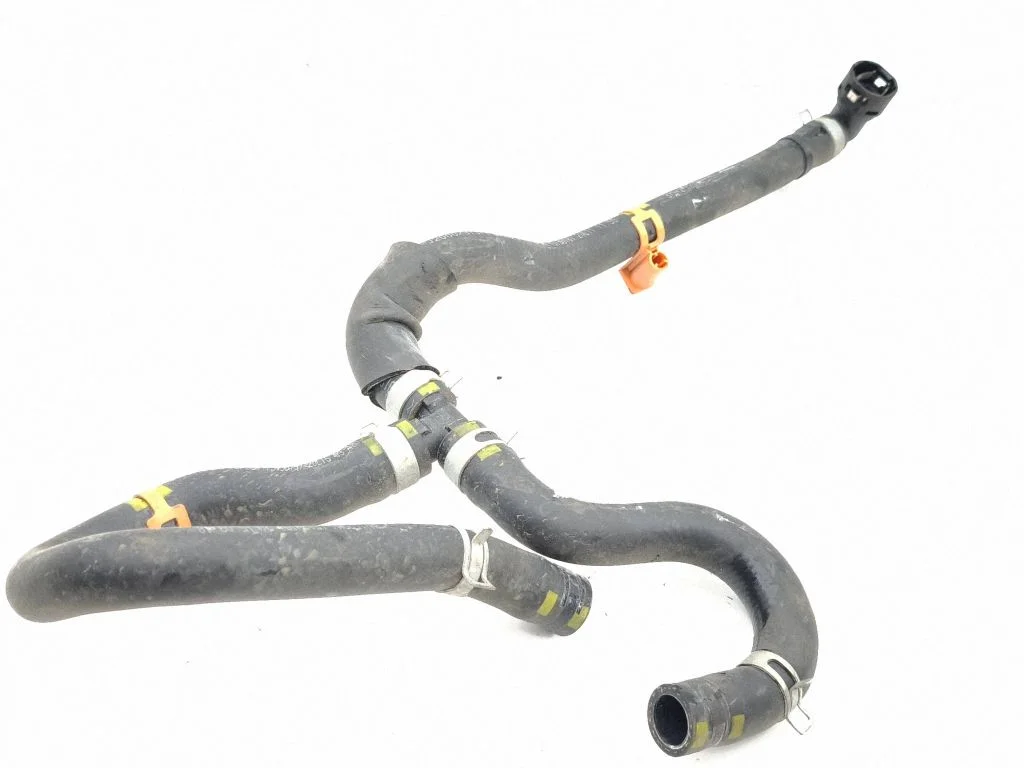 Engine coolant pipe/hose 375Y92J2000