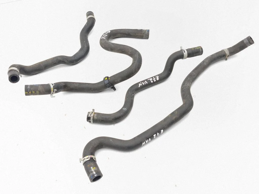 Engine coolant pipe/hose G922HF4010B