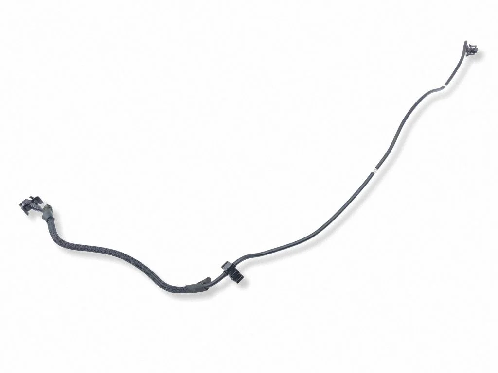 Engine coolant pipe/hose STU41010401