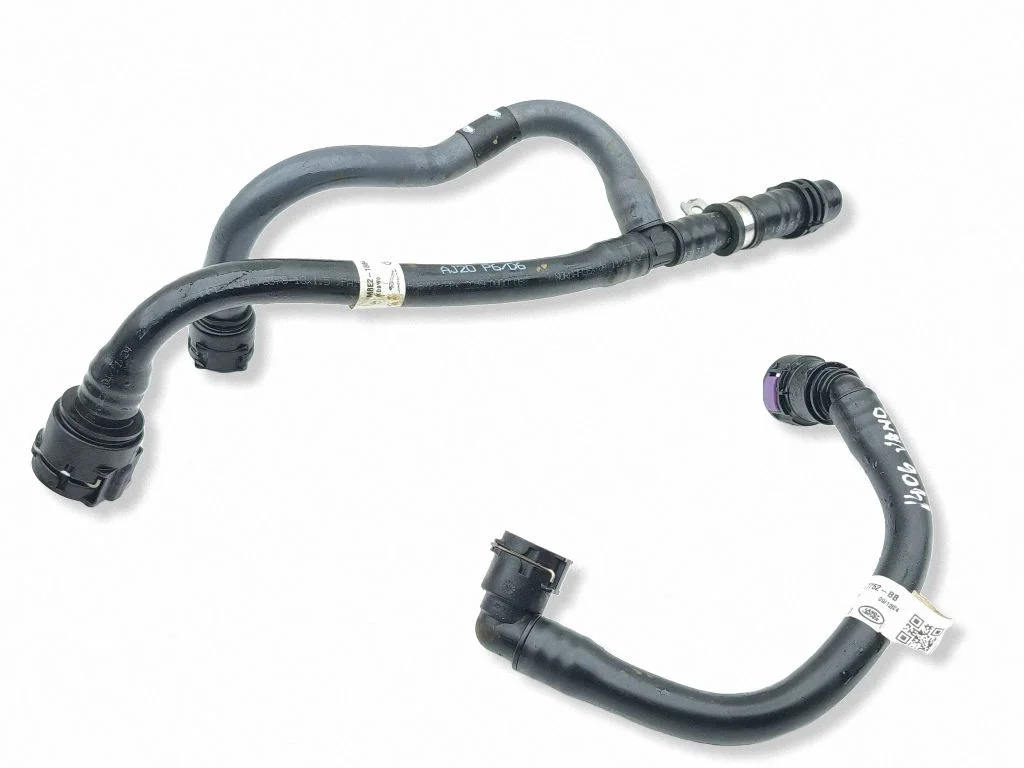Engine coolant pipe/hose M8E218B402AD
