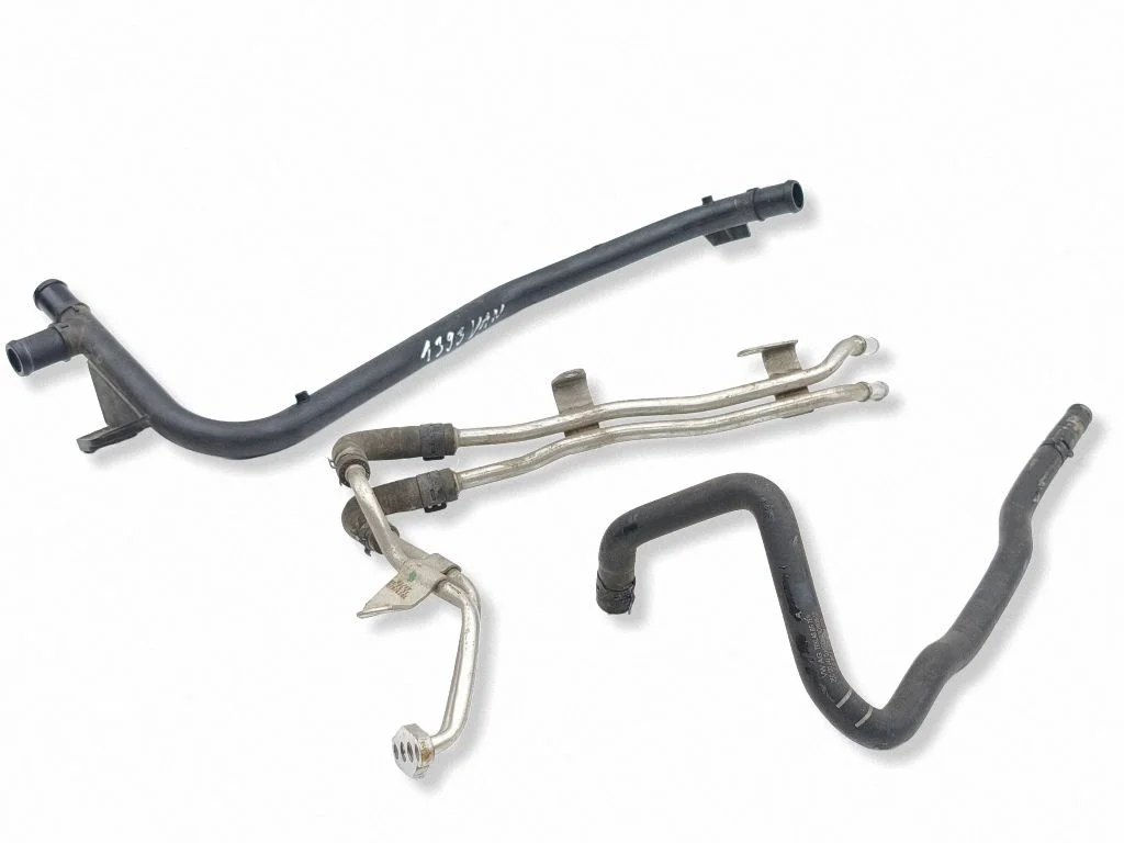 Engine coolant pipe/hose 05C122447Q