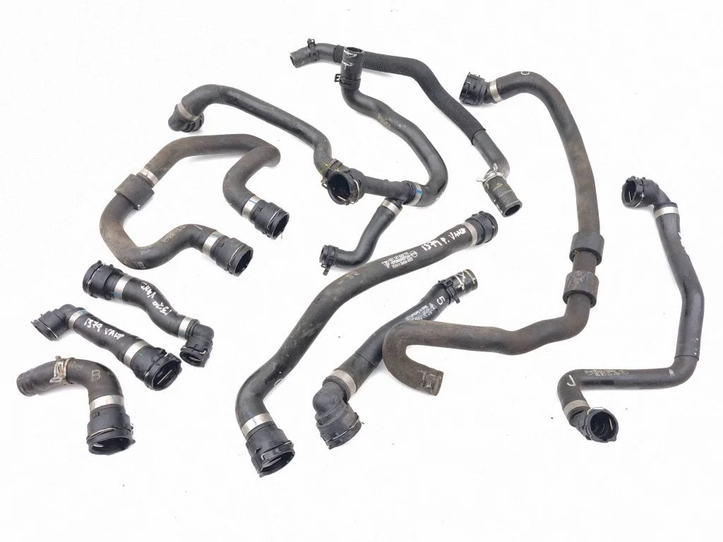 Engine coolant pipe/hose 9J1121611