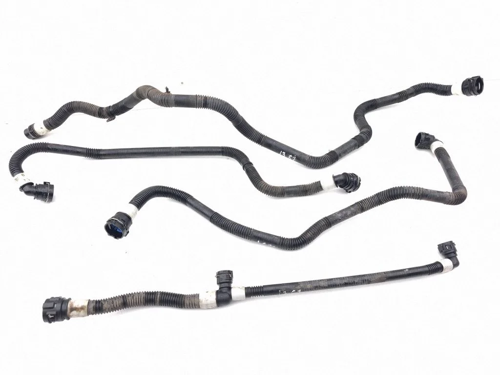 Engine coolant pipe/hose 107757600f