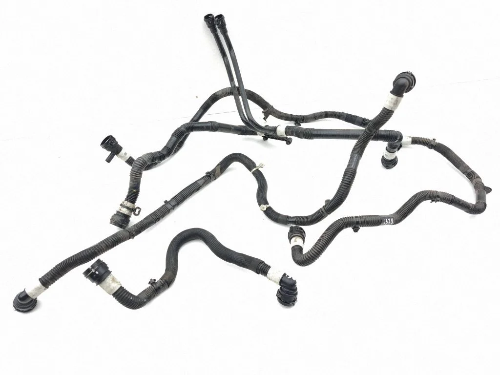 Engine coolant pipe/hose 164766500E