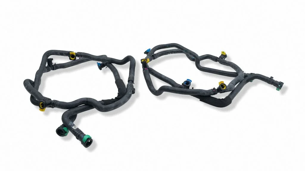 Engine coolant pipe/hose LJ9810C772AE