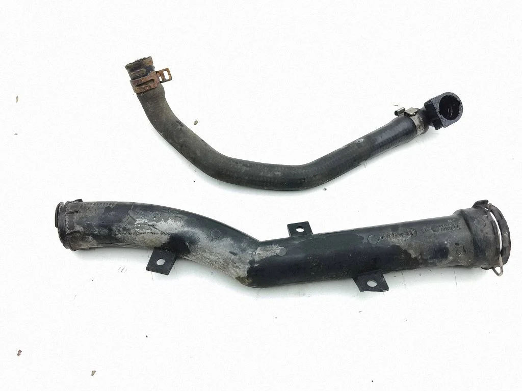 Engine coolant pipe/hose V758971380