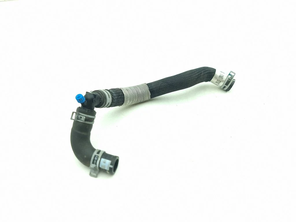 Engine coolant pipe/hose