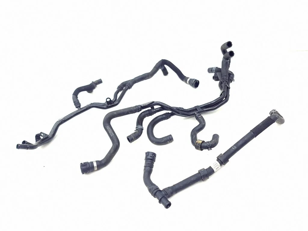 Engine coolant pipe/hose 5WA820499