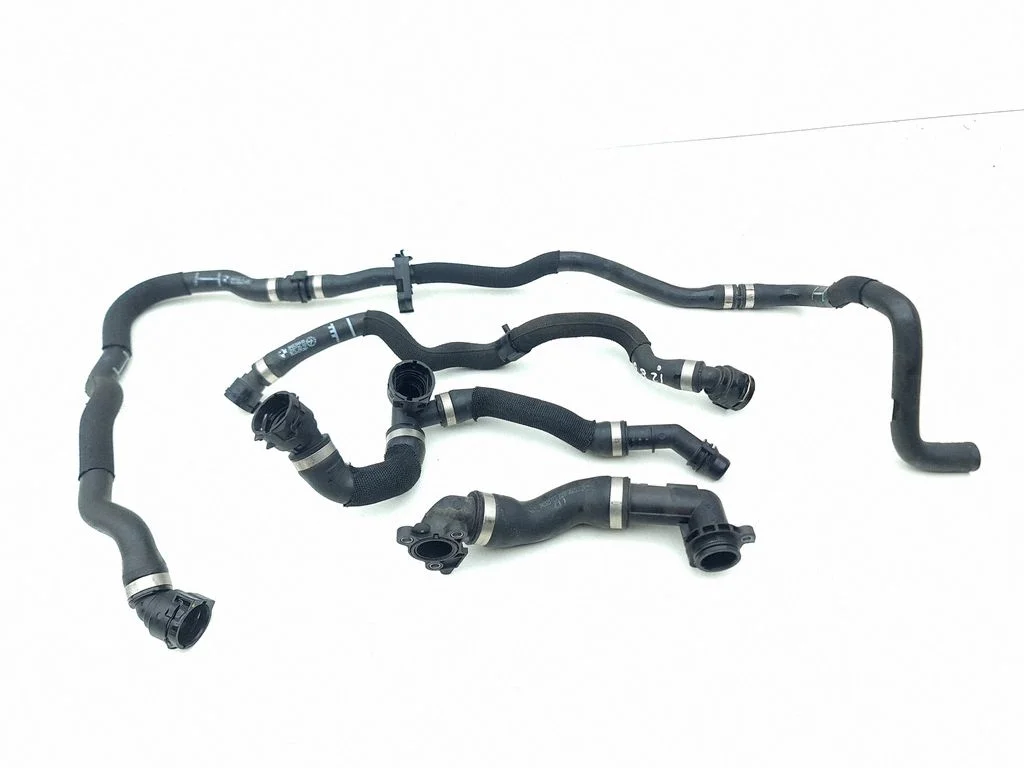 Engine coolant pipe/hose 9896567