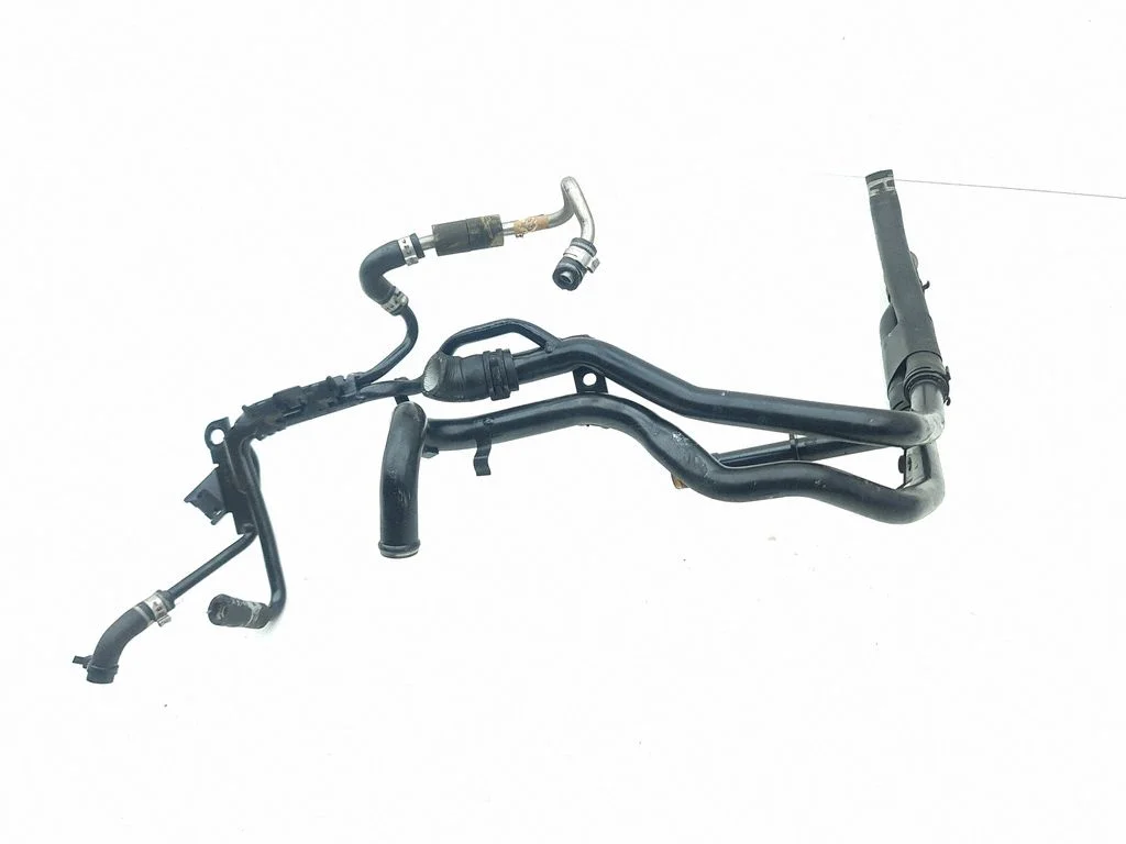 Engine coolant pipe/hose