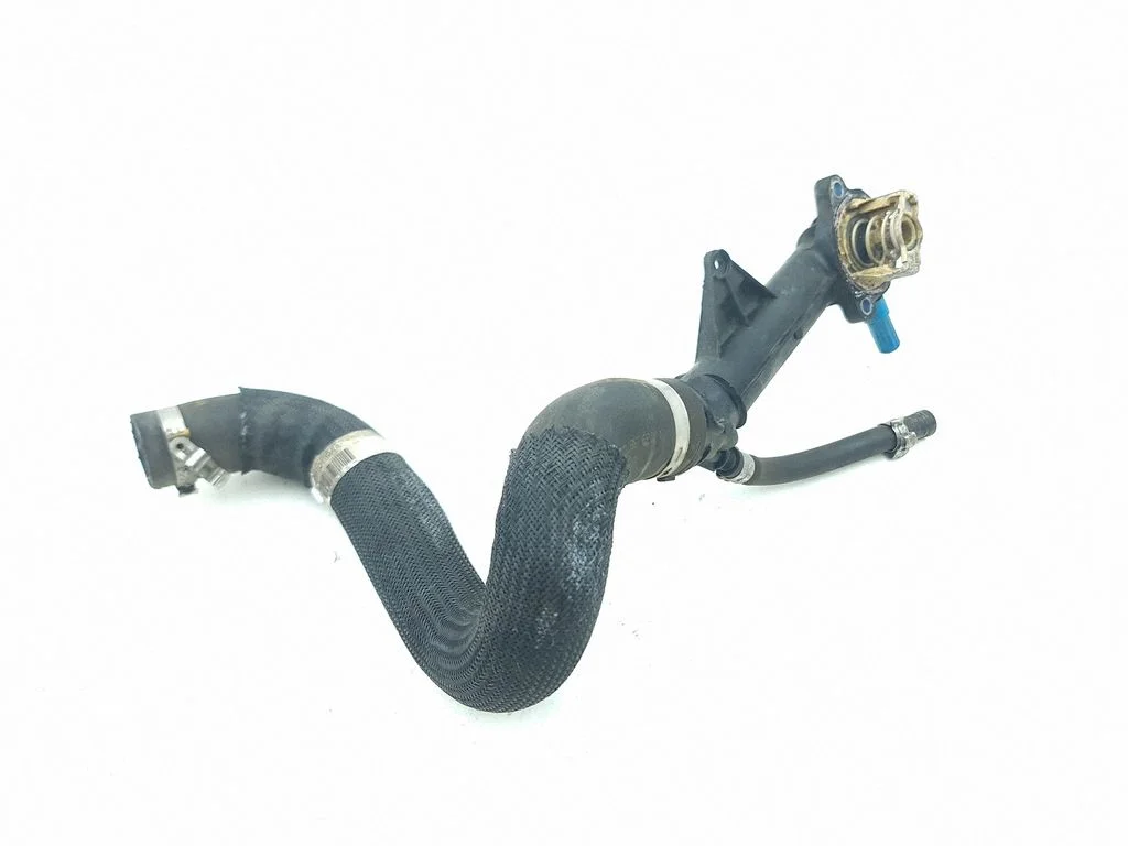Engine coolant pipe/hose