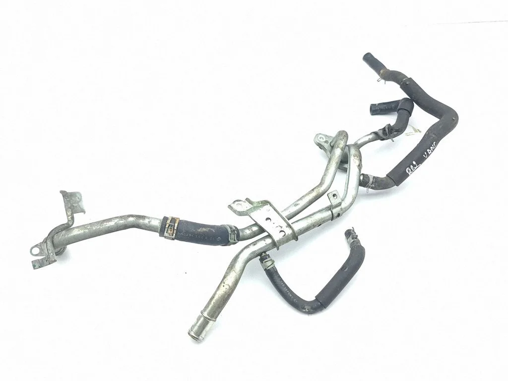 Engine coolant pipe/hose