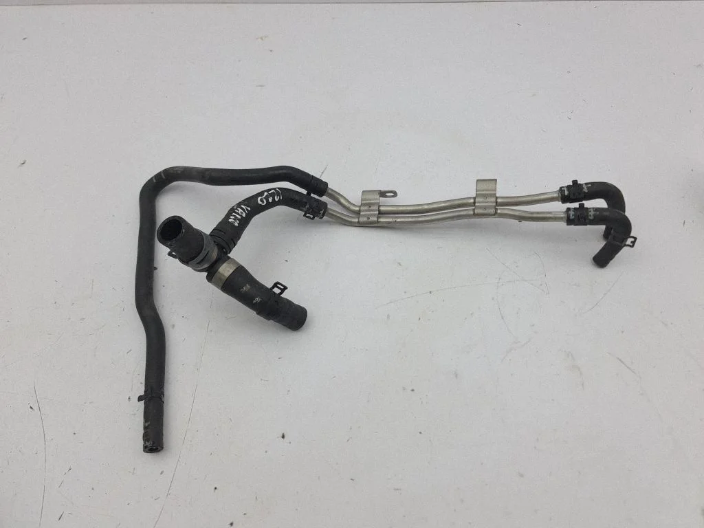 Engine coolant pipe/hose