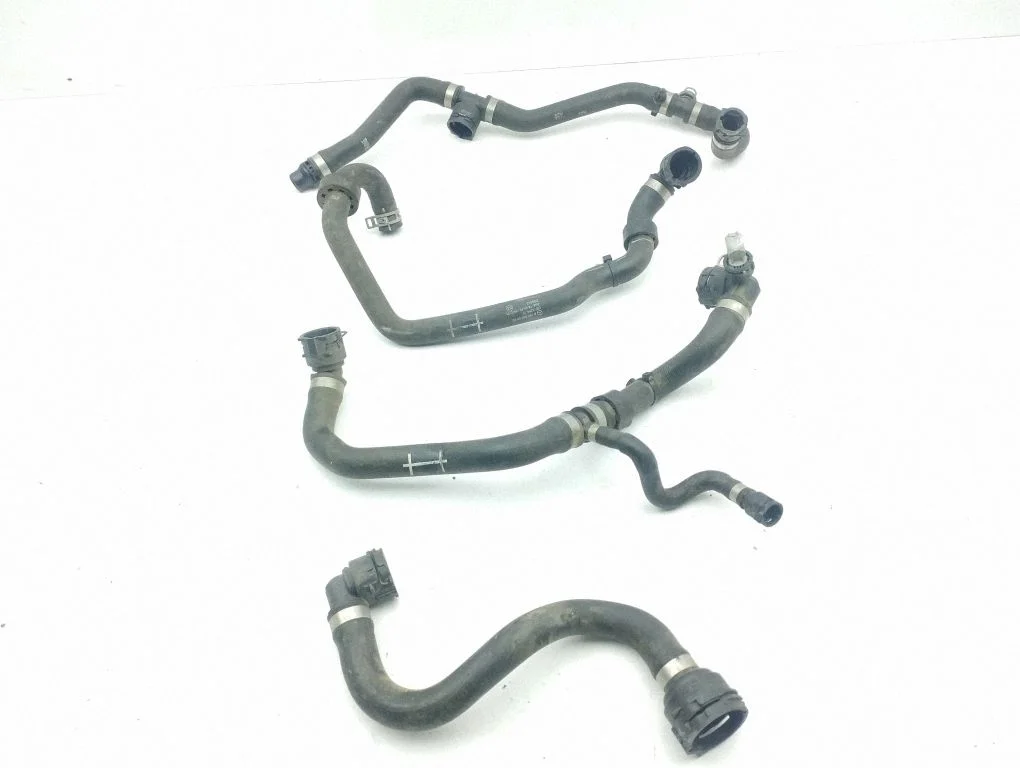 Engine coolant pipe/hose A2435002800