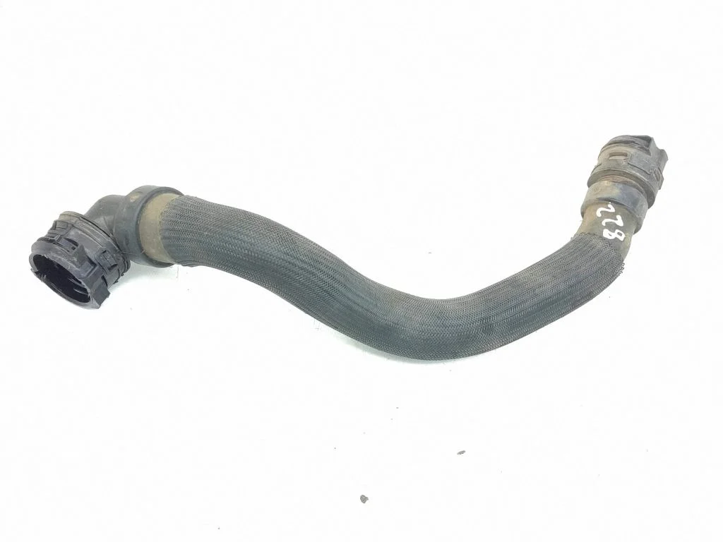 Engine coolant pipe/hose