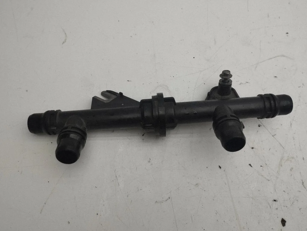 Engine coolant pipe/hose 9834745480