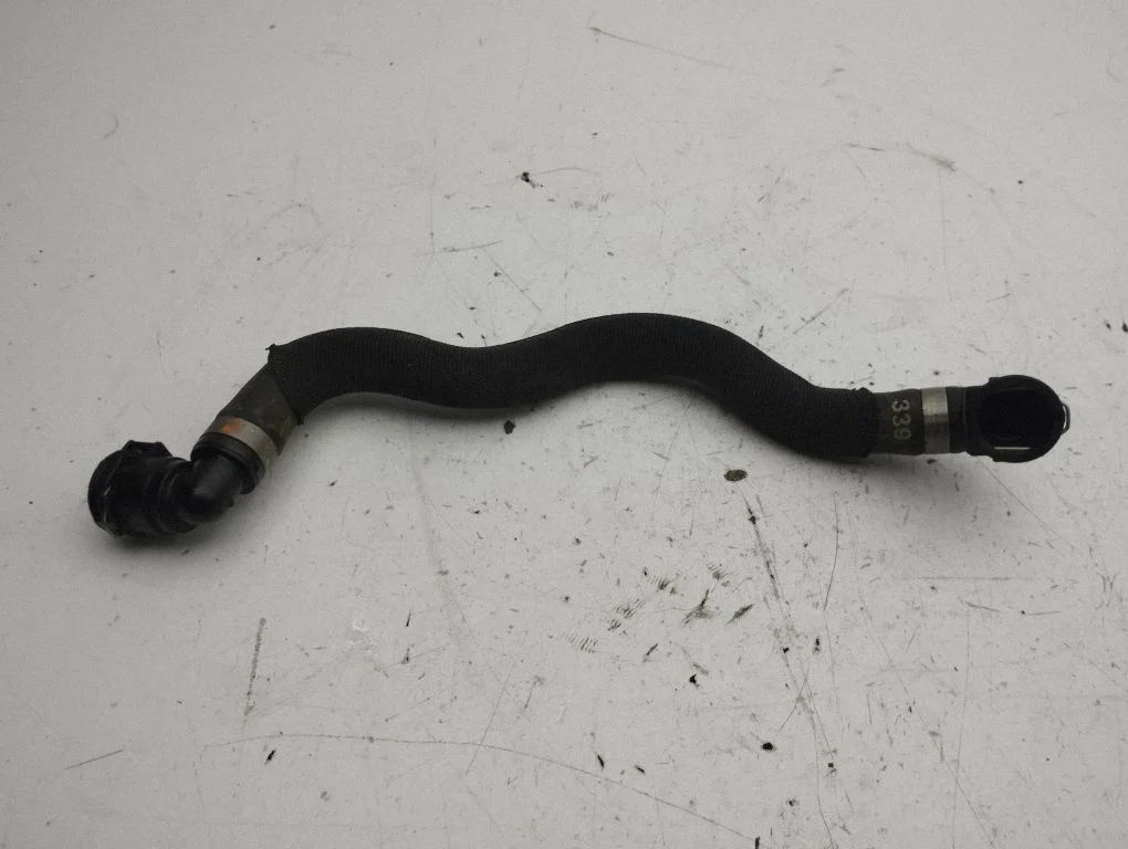Engine coolant pipe/hose