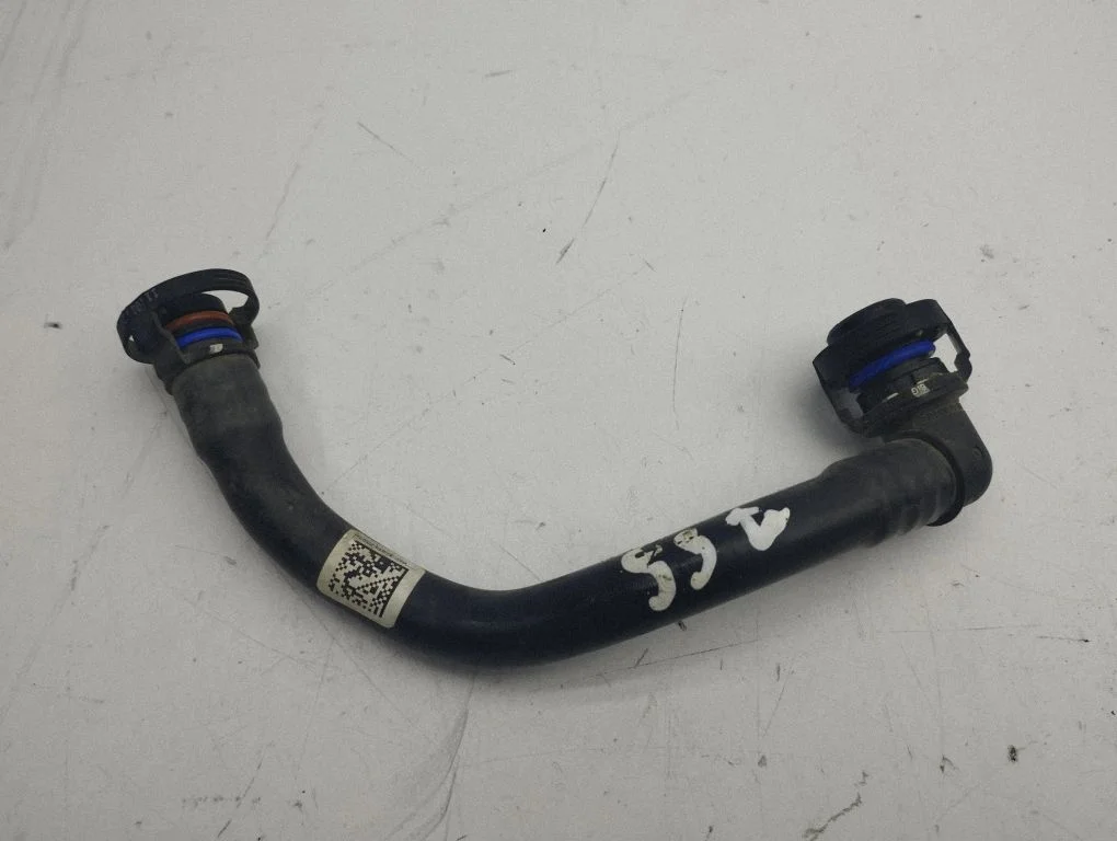 Engine coolant pipe/hose 05E133366N