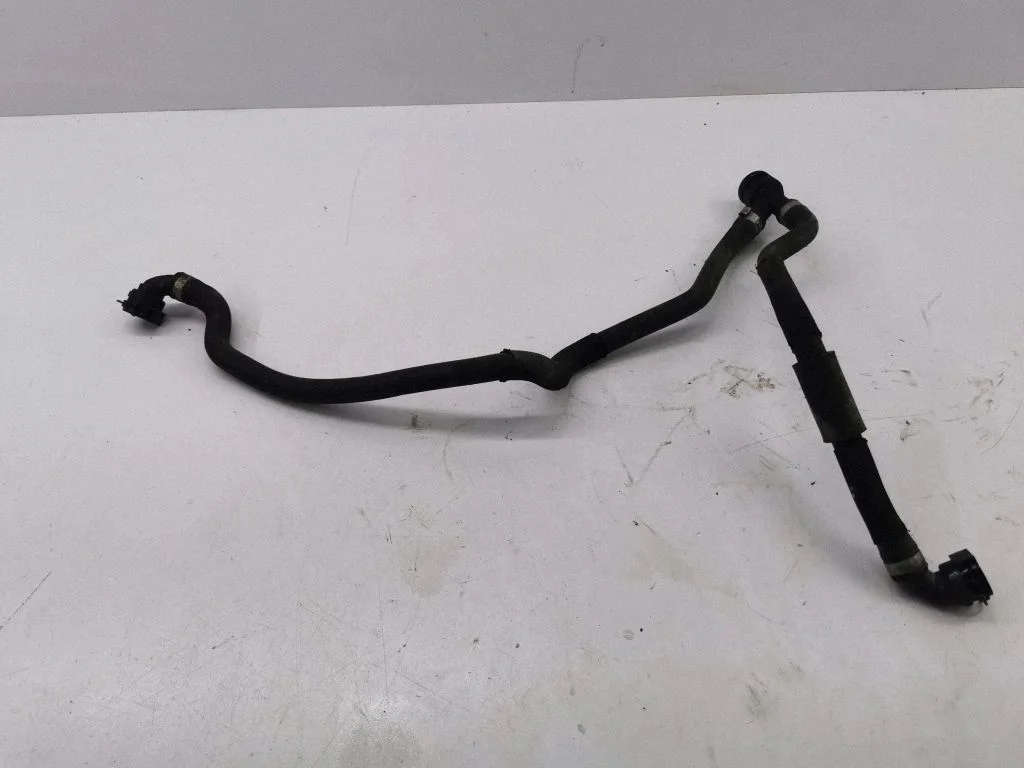 Engine coolant pipe/hose 7798498
