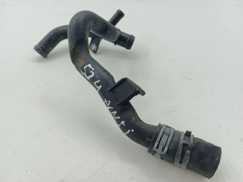 Engine coolant pipe/hose A6402001452