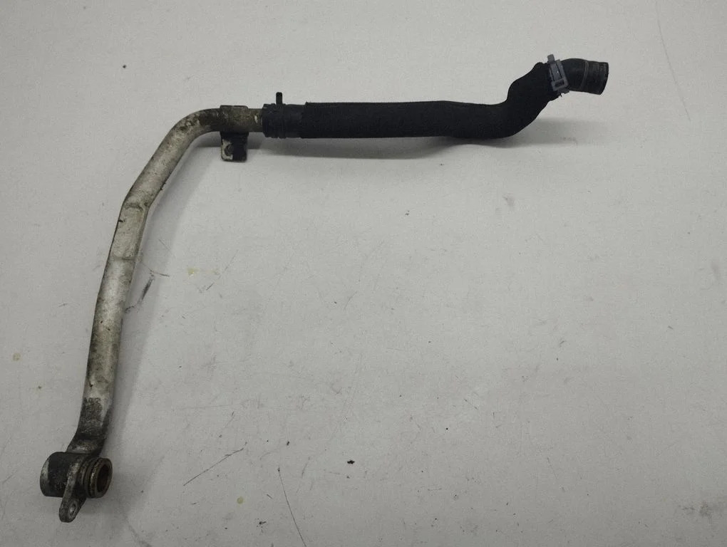 Engine coolant pipe/hose