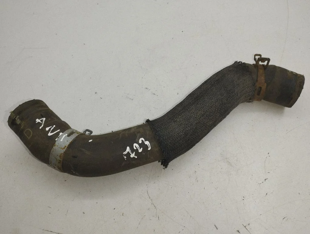 Engine coolant pipe/hose
