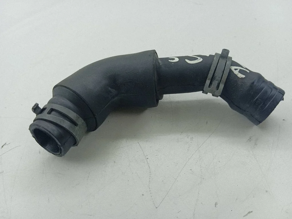 Engine coolant pipe/hose A6400100882