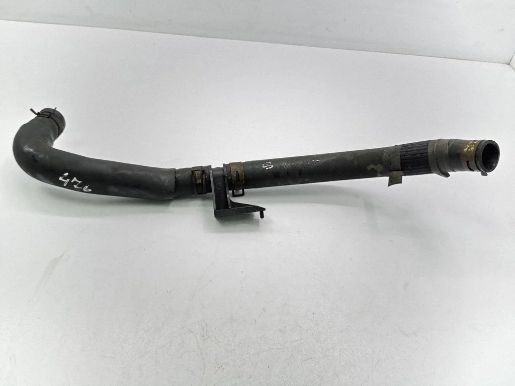 Engine coolant pipe/hose