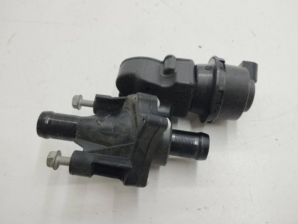 Motora dzesēšanas caurule (-es)/šļūtene (-es) 922309109R