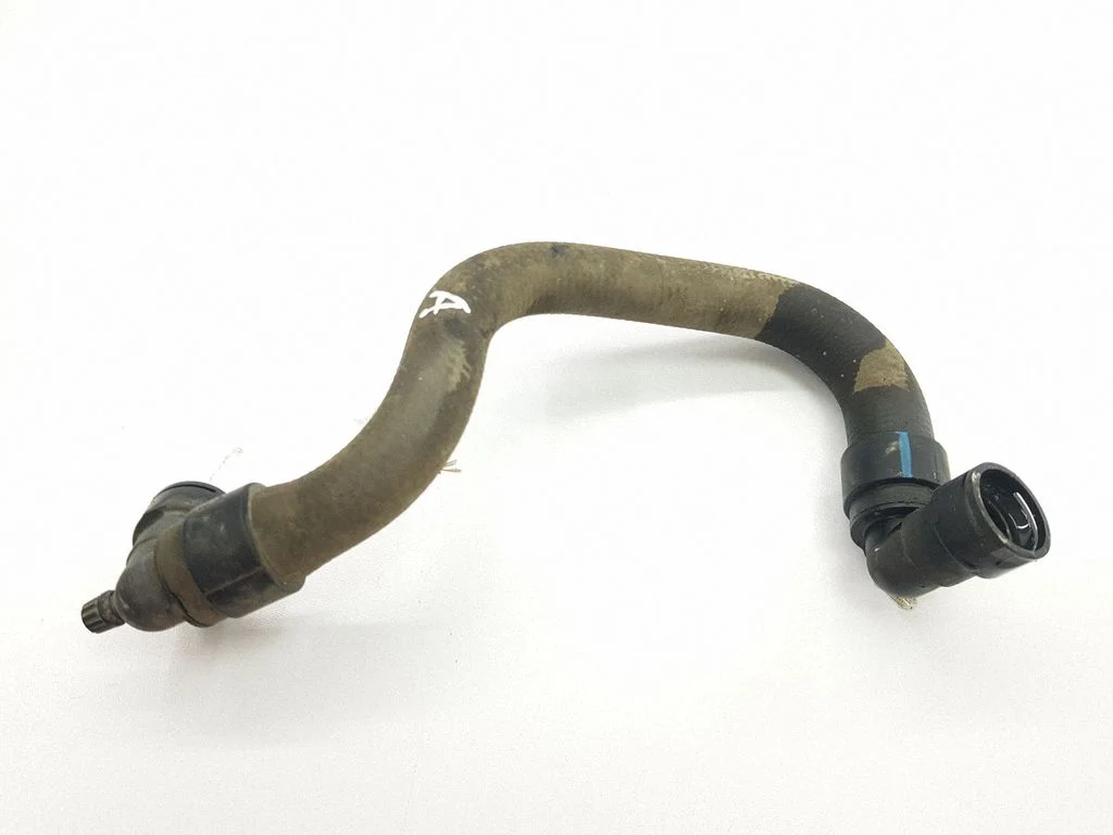Engine coolant pipe/hose