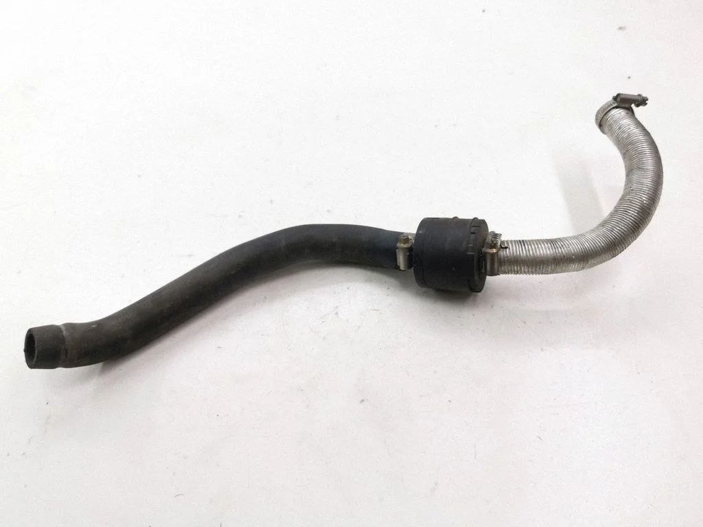 Engine coolant pipe/hose