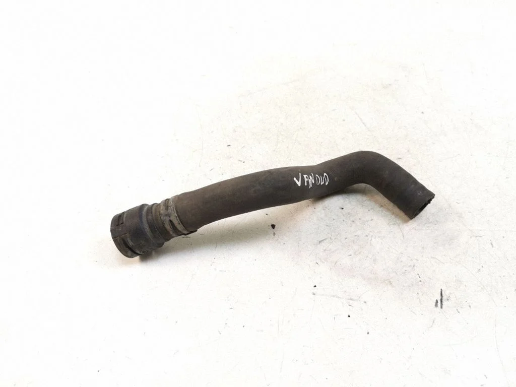 Engine coolant pipe/hose