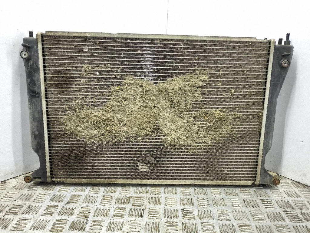 Coolant radiator
