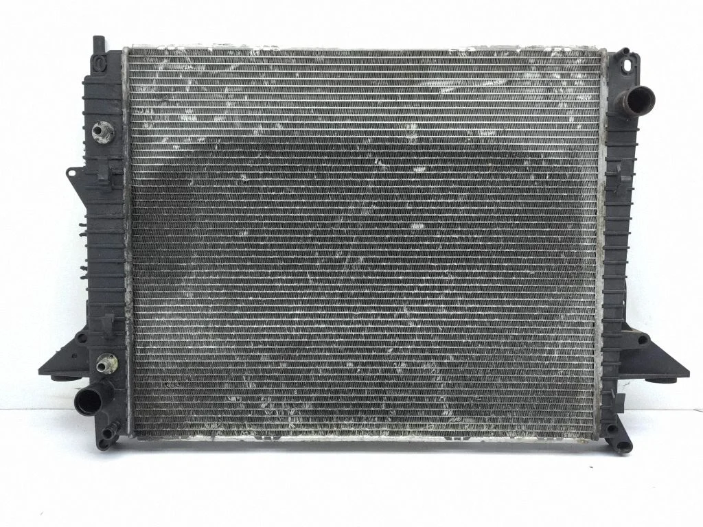 Coolant radiator – Land Rover Range Rover Sport L320 (2005-2013)