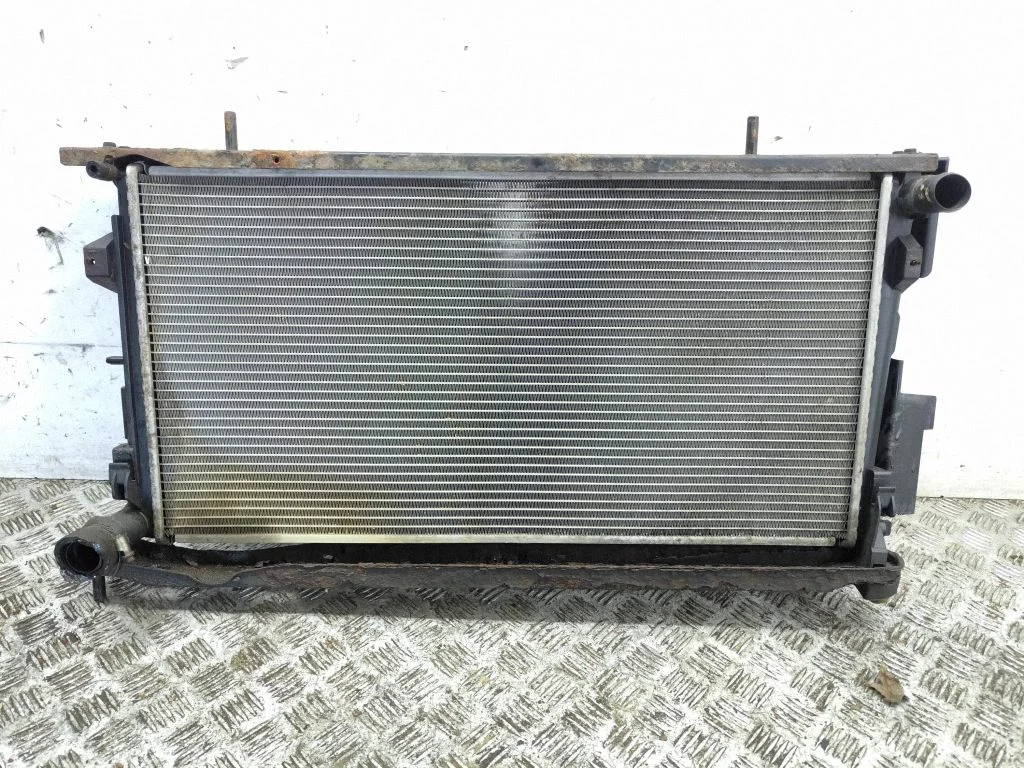 Coolant radiator