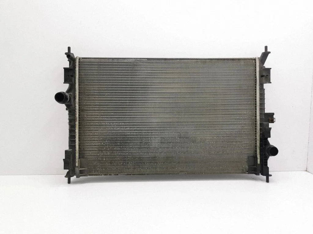 Jahutusvedeliku radiaator M155196F