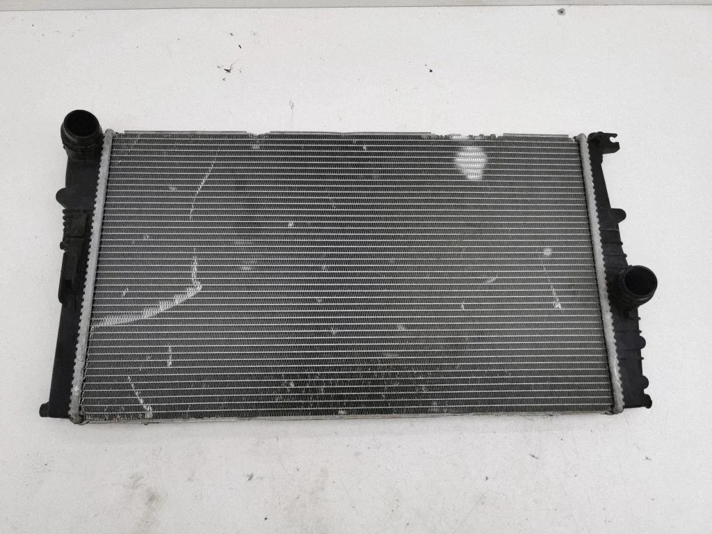 Jahutusvedeliku radiaator 8672107