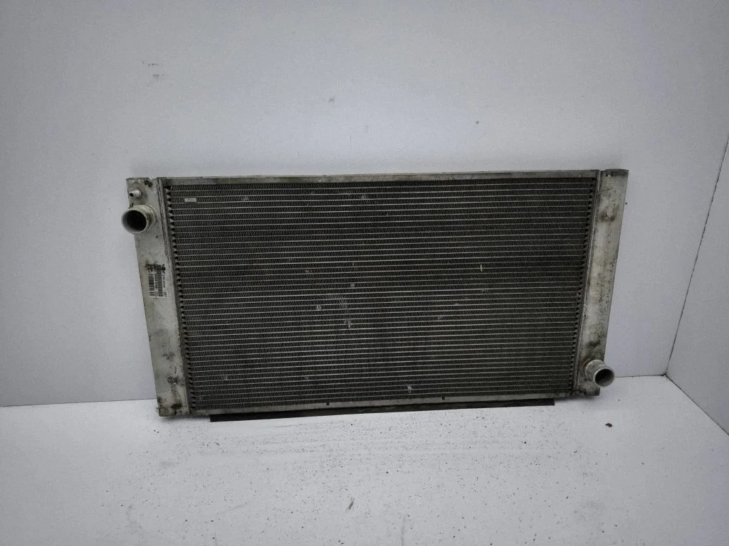 Jahutusvedeliku radiaator 2751275