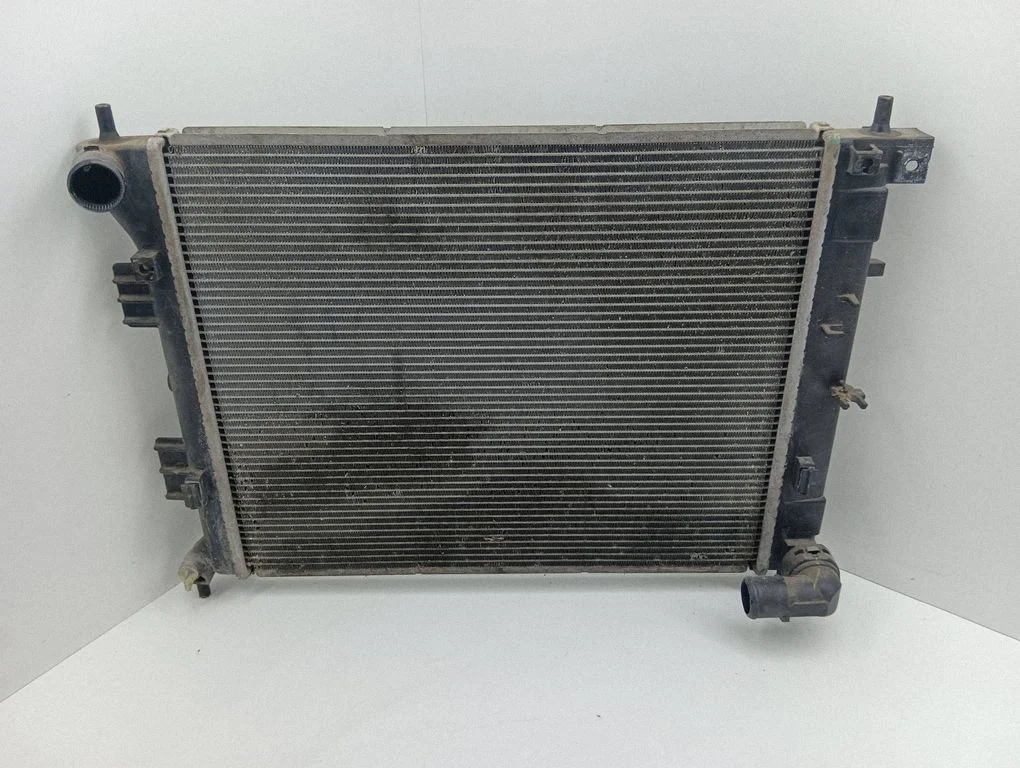 Jahutusvedeliku radiaator – Hyundai i30 (2013-2016)
