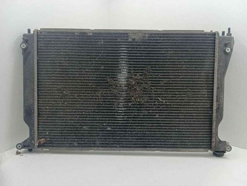 Coolant radiator MF422133
