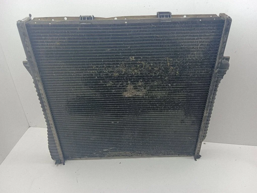 Dzesēšanas šķidruma radiators