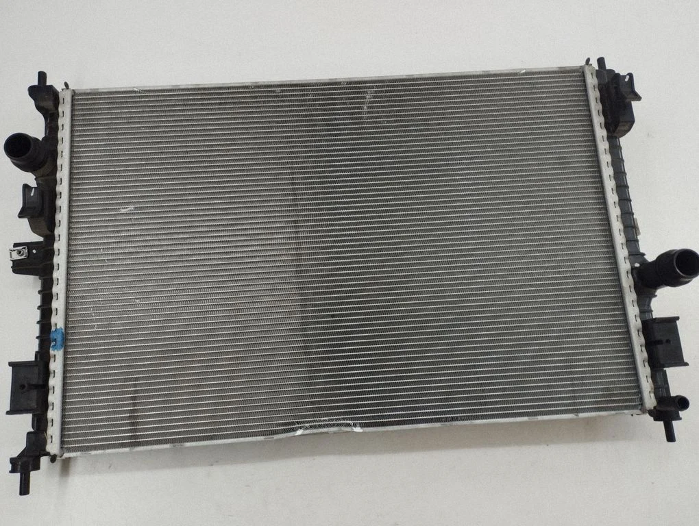 Jahutusvedeliku radiaator – Citroen C5 Aircross (2017-2024)
