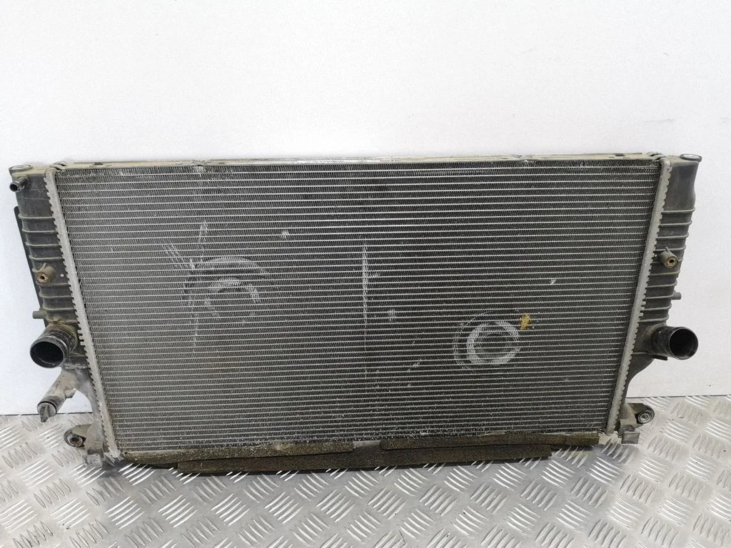 Coolant radiator 164000R061B