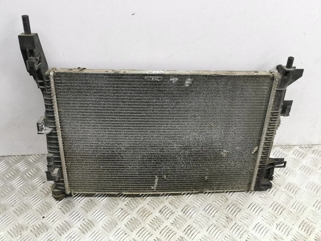 Coolant radiator BV618005BB